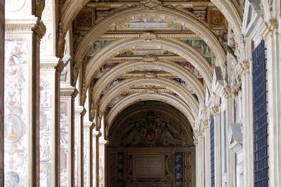 Vatican begins 5-year restoration of Raphael Loggia, used by popes and presidents