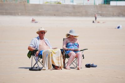 Scotland records hottest day of year as travel disruption warnings issued