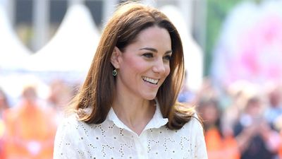 Not sure what trainers to wear in summer? Kate Middleton's proved this comfy canvas pair look elegant with shorts