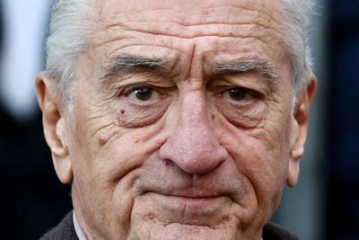 Life Lesson of the Day by Robert De Niro: “I think it's important to have had at least a few years of obscurity, where people treat you like… – Inspiring lessons on struggle, overcoming challenges, hardwork, personal growth and why success is built in silence by the Academy award winning icon
