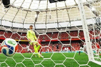 Canada fall short in 2-1 loss to Switzerland, both advance to round of 32