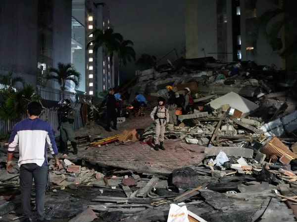 Buildings collapse as twin magnitude 7 earthquakes rock Venezuela, 'high casualties' likely
