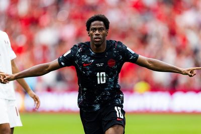 Who are the ITV commentators, pundits and presenters for Switzerland vs Canada?