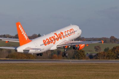 EasyJet rebuffs higher £4.93bn proposal from US investment fund