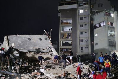 Trump offers to help ‘great friends’ in Venezuela after devastating earthquakes leave dozens dead
