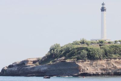 Diver killed as cliff collapses near Biarritz lighthouse in French resort town