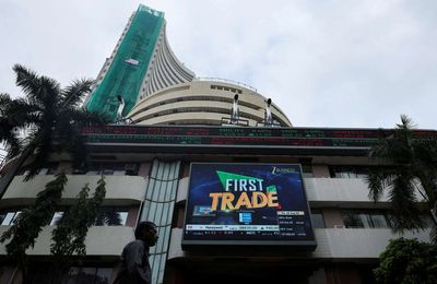 Oil slide powers India's stock benchmarks to longest weekly winning run 7 months