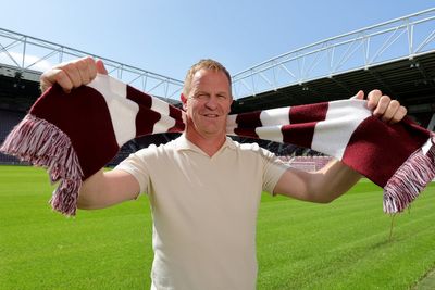 Hearts name Belgian manager as Derek McInnes replacement