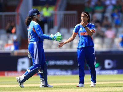 India drop four catches in Powerplay as Bangladesh post 136/8