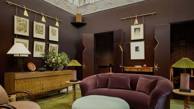 Forget Gallery Walls, This 'Hanging Rail' Trend Is the Way Designers Are Grouping Pictures Together Now