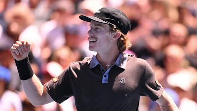 Aussie Sweeny battles through to Wimbledon main draw