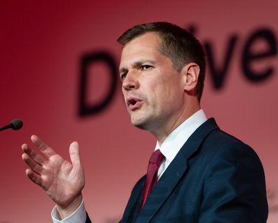 Robert Jenrick says questions about £5m donation to Farage are legitimate