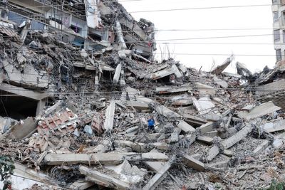 The 2 earthquakes that struck Venezuela are known as a 'doublet.' Here's how they happen