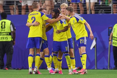Japan v Sweden LIVE: Group F climax ends in draw as both teams progress to knockout rounds