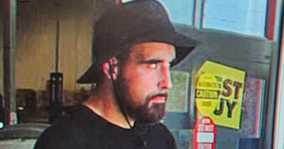'Are We Sure This Isn't Travis': Police Hunt NFL Star's Lookalike After Purse Theft and Shopping Spree