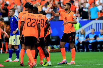 Who are the BBC pundits, presenters and commentators for Netherlands vs Tunisia?