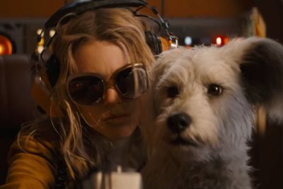 ‘Supergirl’ sets out to save her dog, and herself