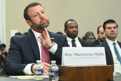 DHS head admits Noem-led agency rushed to buy $1B worth of warehouses without ‘due diligence’