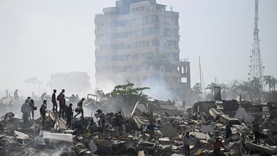 Survivors tell of ‘brutal and fast’ Venezuela quake as hunt for survivors goes on
