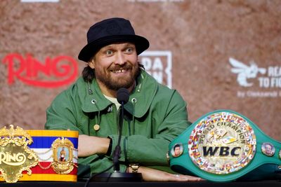 Oleksandr Usyk delivers retirement update after relinquishing title belts