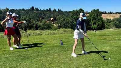 I Started Playing Golf With Strangers And Discovered 5 Ways It Cures On-Course Anxiety