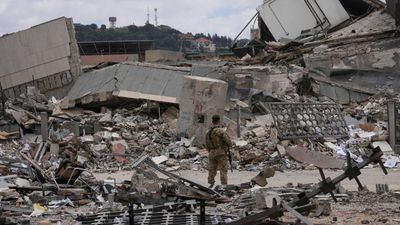 Israel orders troops to prepare for 'extended stay' in Lebanon