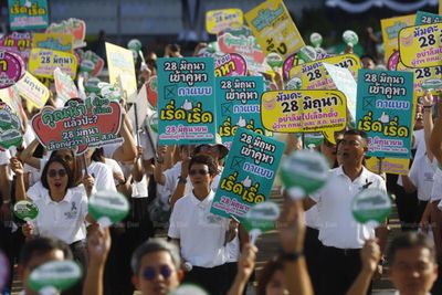 EC ready to stage Bangkok polls, eyes 70% turnout
