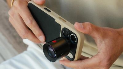 Smartphone cameras are terrible for wildlife photography. This compact lens creates 240mm reach in Moment’s longest, sharpest mobile lenses yet