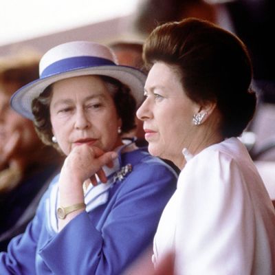 Former Lady-in-Waiting Says Queen Elizabeth Once Stormed Away After She Got "Shushed" By Princess Margaret for a Hilarious Reason