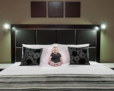Parents booking air-conditioned hotels to keep babies safe in UK heatwave