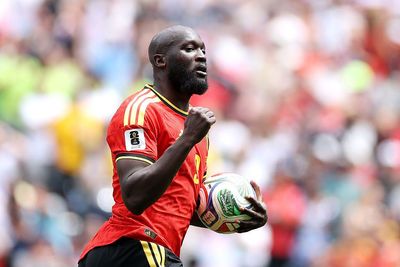 Who are the BBC pundits, commentators and presenters for New Zealand v Belgium?