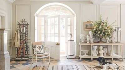 The Best Vintage and Antique Sales Happening Across the US This July