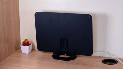 Best Buy Essentials Ultra-Thin Amplified HDTV Antenna review