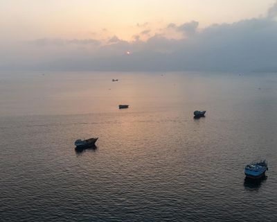 US and Iran trade strikes as both sides accuse the other of endangering ceasefire