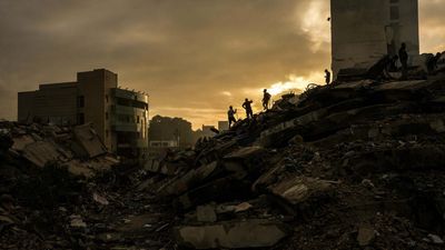 'What are they waiting for?': Frustration grows at govt reponse as Venezuela quake death toll rises