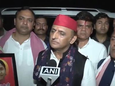 'Was CM setting record of Ayodhya visits to oversee ongoing thefts?': Akhilesh Yadav targets Yogi Adityanath over Ram Mandir donation row