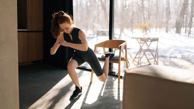 A strength specialist’s simple techniques to get stronger glutes at home without equipment