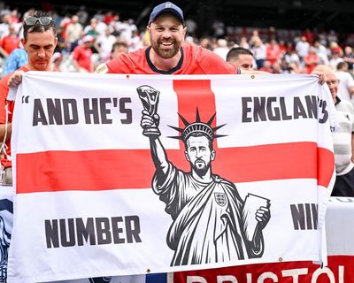 England muddle on and Clarke checks out as World Cup moves up a gear