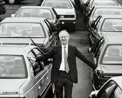 Sir Geoffrey Whalen obituary