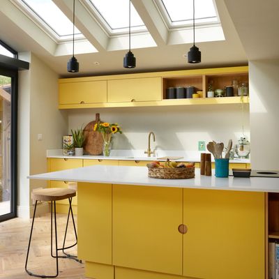 Why I'd never choose a south-facing kitchen as a Kitchen Editor – the alternative orientations that will deliver a sunny, but cool cooking space