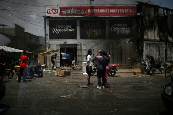 Looting, theft in Venezuela's earthquake zone add to tragedy