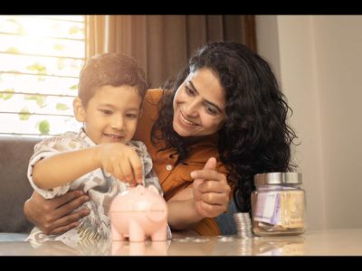 7 steps parents can take to teach money management to their children