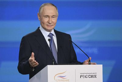 Putin says Russia will press on with front-line campaign regardless of Ukraine proposals