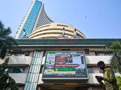 Market wrap: Sensex falls 372 points, Nifty closes below 23,950; Kotak Mahindra Bank drops 3%