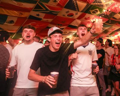 Hit the bar! UK pubs serve 5.5m extra pints during World Cup so far