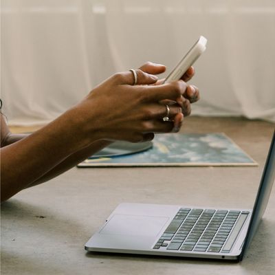 7 Avoidable Everyday Habits That Could Be Draining Your Energy Without You Realising