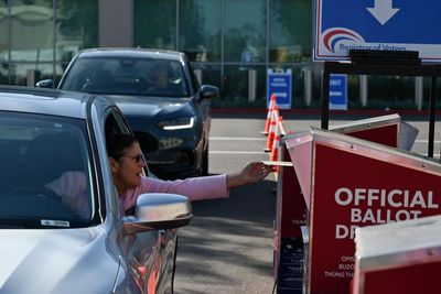US supreme court upholds law to count mail-in ballots arriving after election day