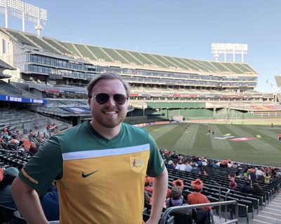 Socceroos fans swap football for cricket as Australian players descend on Oakland
