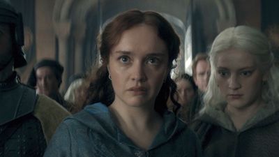 Olivia Cooke Told Us What’s Going On In Alicent’s Head After That Huge HOTD Death In Episode 2