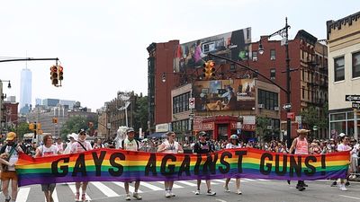 Thousands take part in New York Pride parade